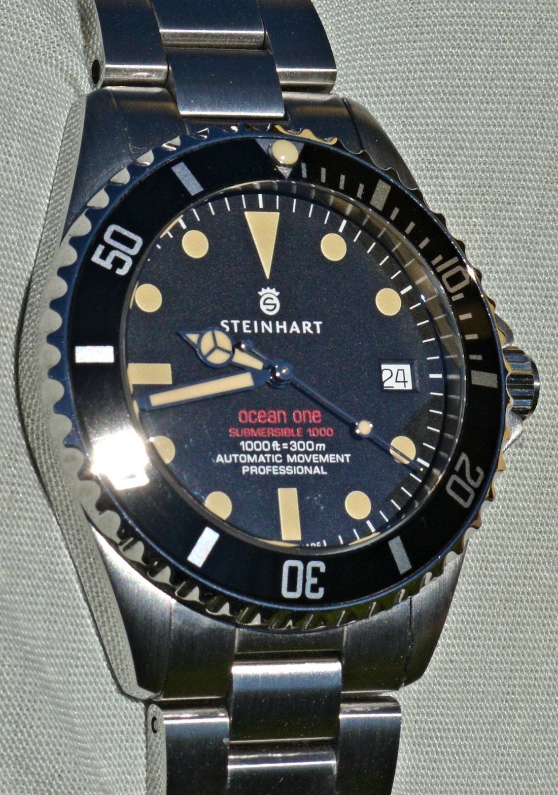 Steinhart Ocean One Red Sub Exclusively Edition For Gnomon Like New Full Set
