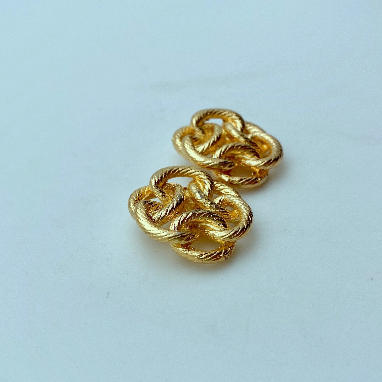 Pair Of Vintage Brass Plated Twisted Knot Pendants (MP11)