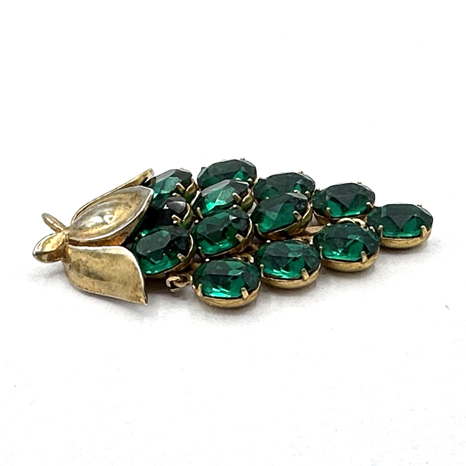 CROWN TRIFARI waterfall pendant – vintage Alfred Philippe green rhinestone grape