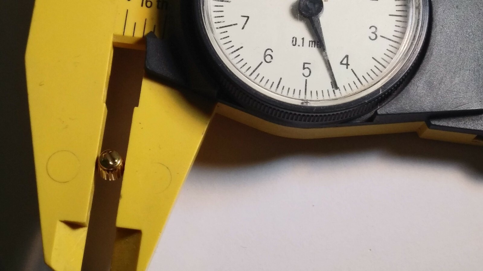 Unbranded Swiss Made crown for TAG Yellow 4.5mm w tube new CAV-5669Y SCREWDOWN
