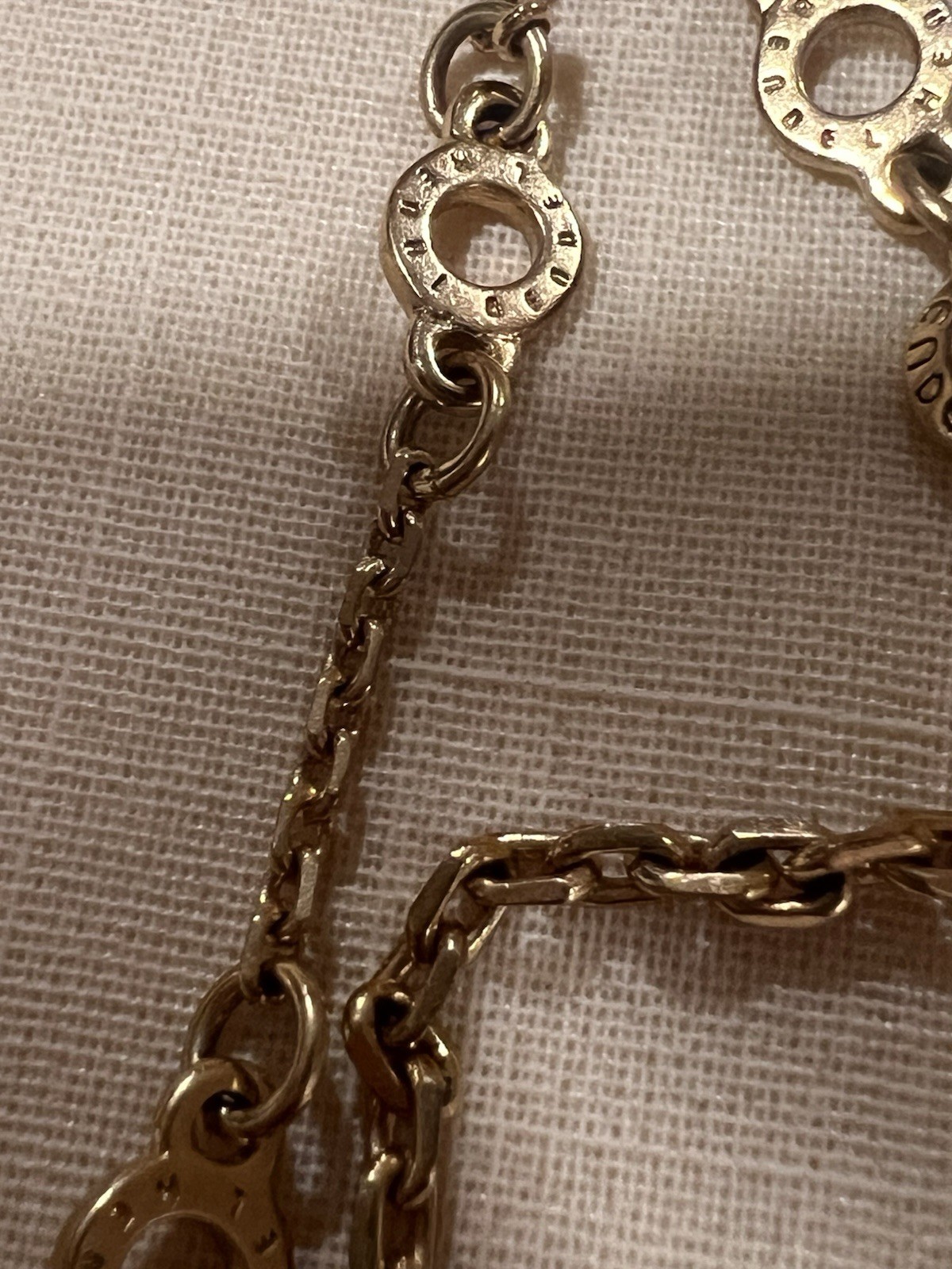 Henri Bendel 712 NY Crystal Padlock Key Statement Tassel Necklace Long 32″