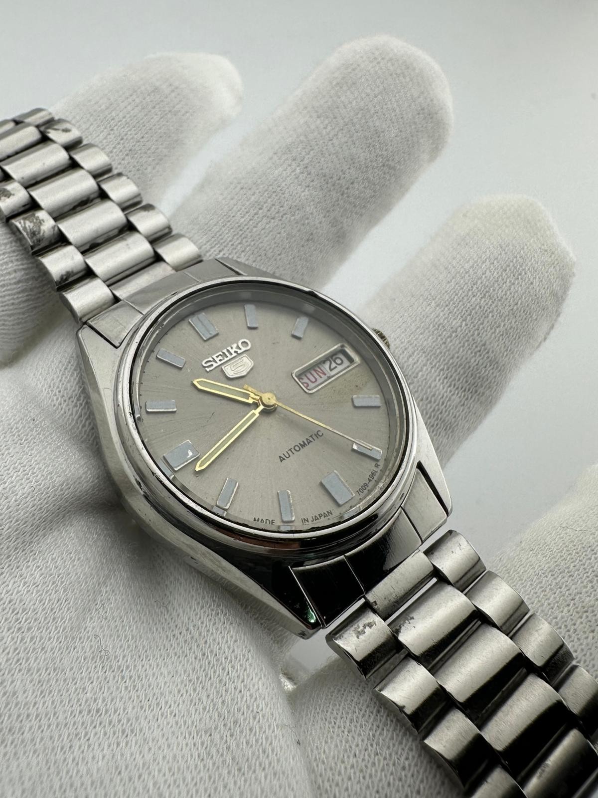 Vintage Seiko 5 Automatic Authentic Japan Made Men’s Wrist Watch