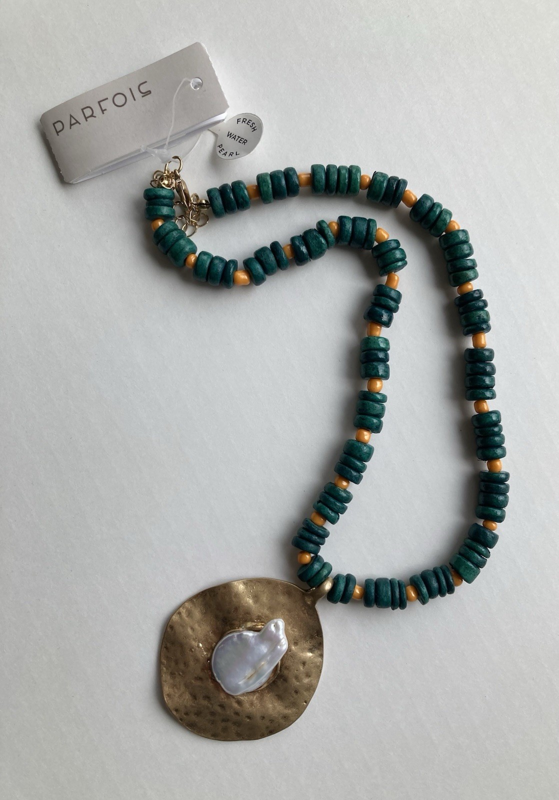 NWT Parfois Freshwater Pearl Pendant Beaded Necklace Gold Tone