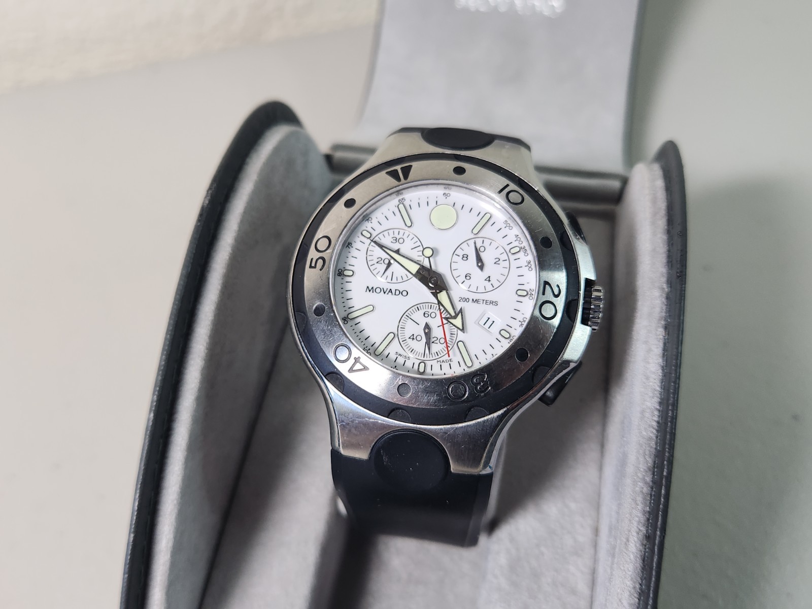Swiss Movado Series 800 Chronograph White Dial Men’s Watch w/ Box/Manual