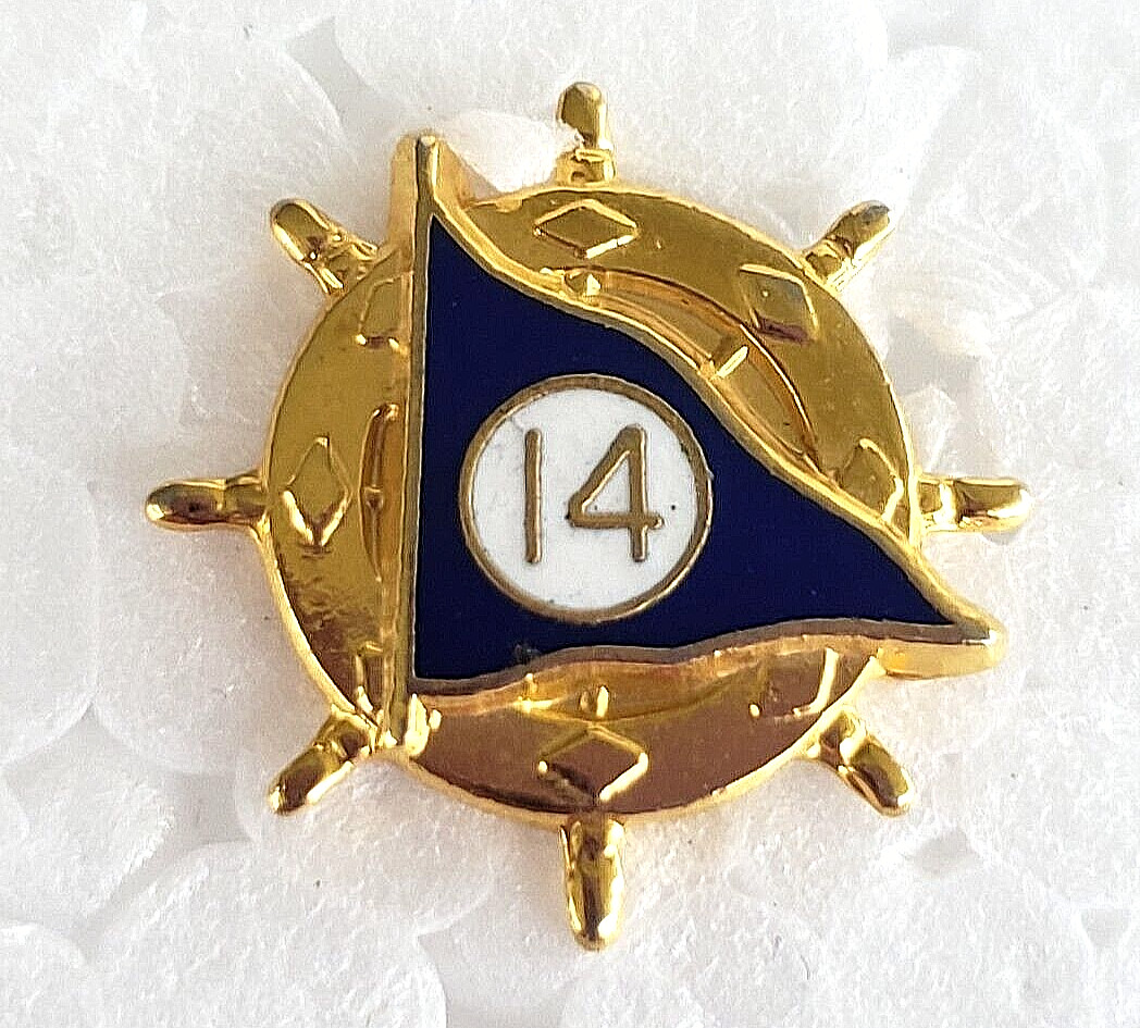 Vintage 14 Blue White Flag Ship Helm Nautical Gold Tone Lapel Tie Pin 5/8″