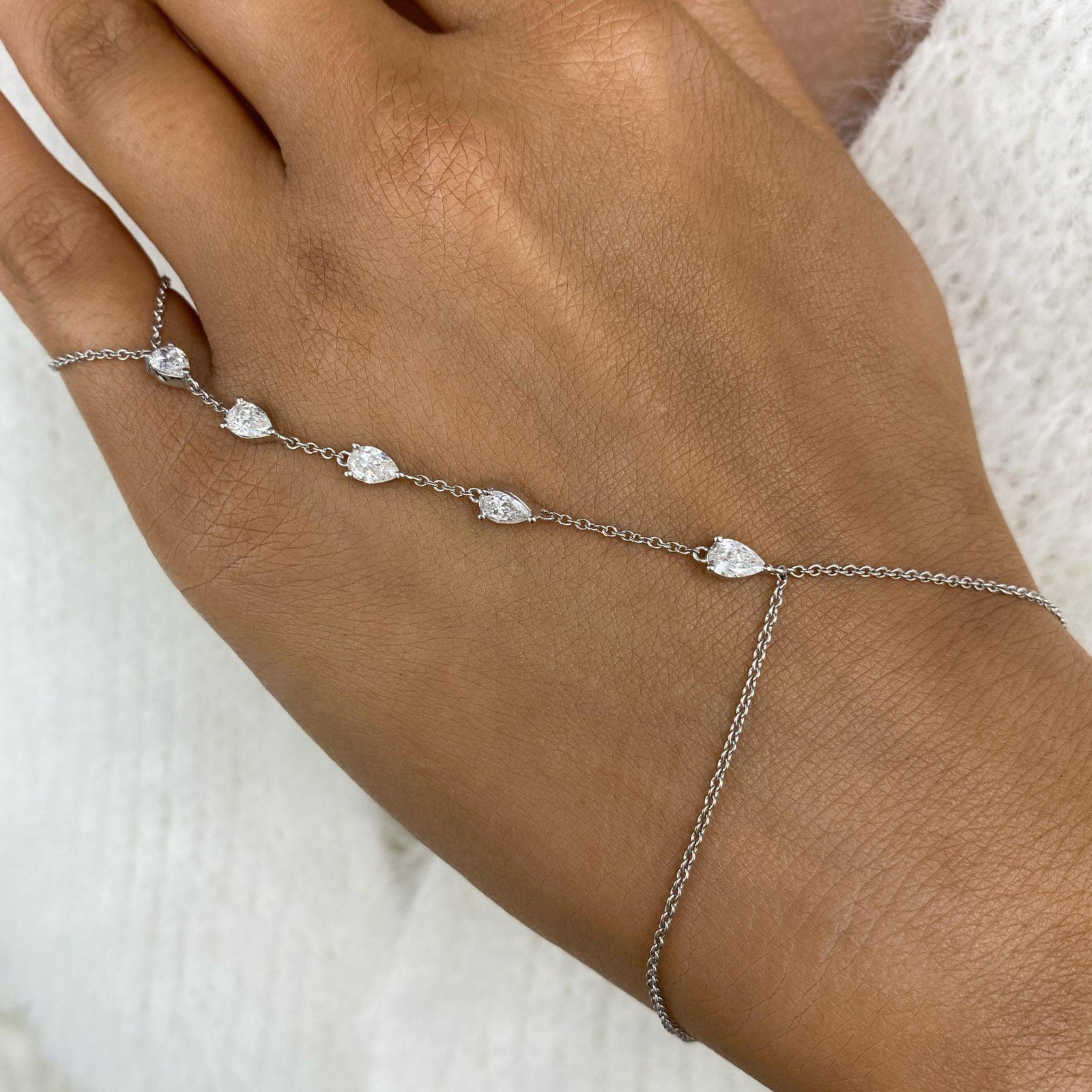 0.9ct TCW Pear Hand Chain Bracelet 14K Solid Gold Lab-grown Diamond F/VS1 GGL