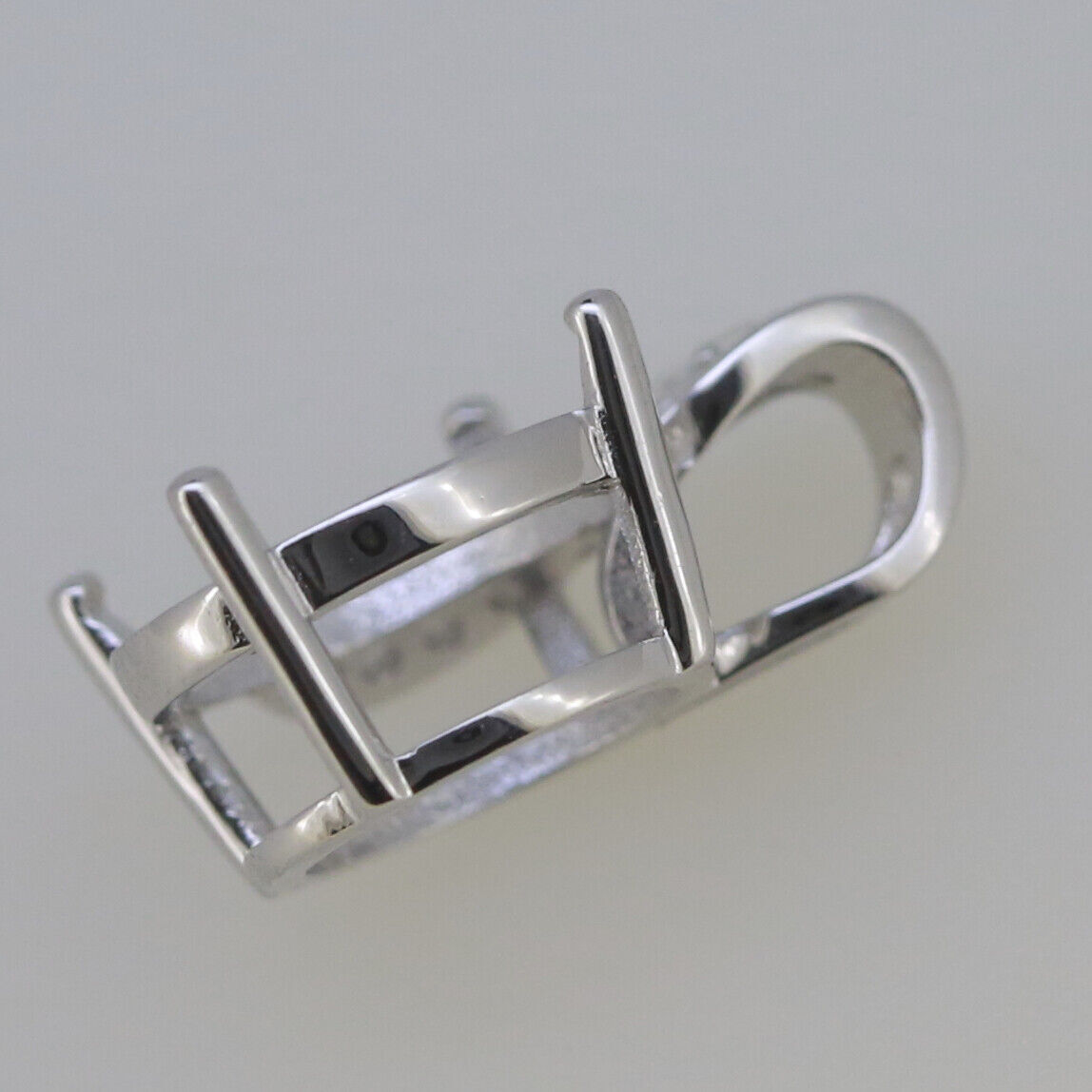 Sterling Silver Semi Mount Pendant Setting Round RD 11x11mm White Topaz GTL2