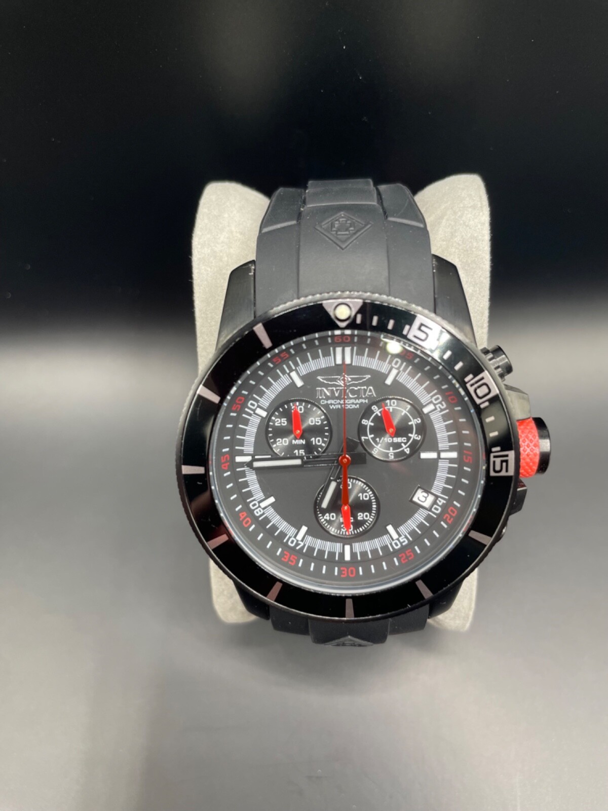 Invicta Pro Diver 11747 – Black Dial, 200m Water Resistant