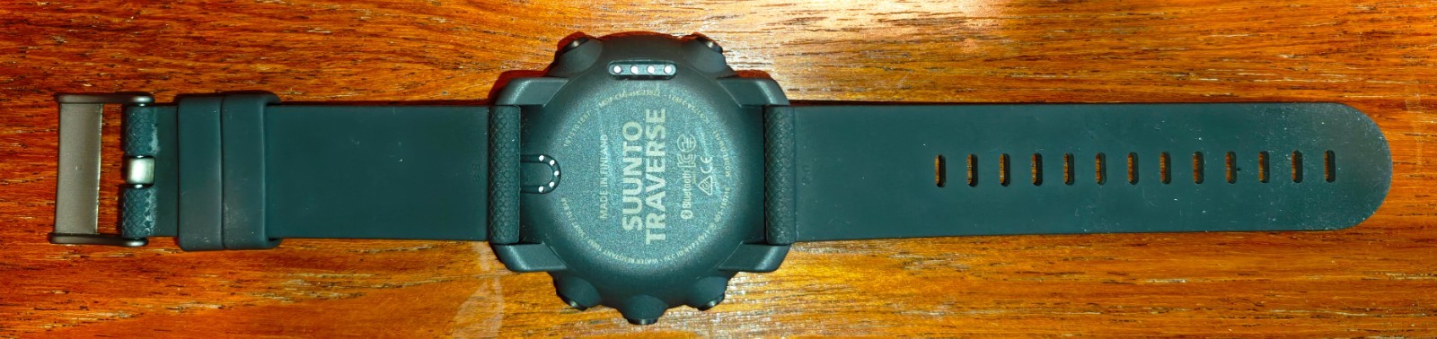 Suunto Traverse Graphite Gray Men’s Watch – SS022226000 – OW151
