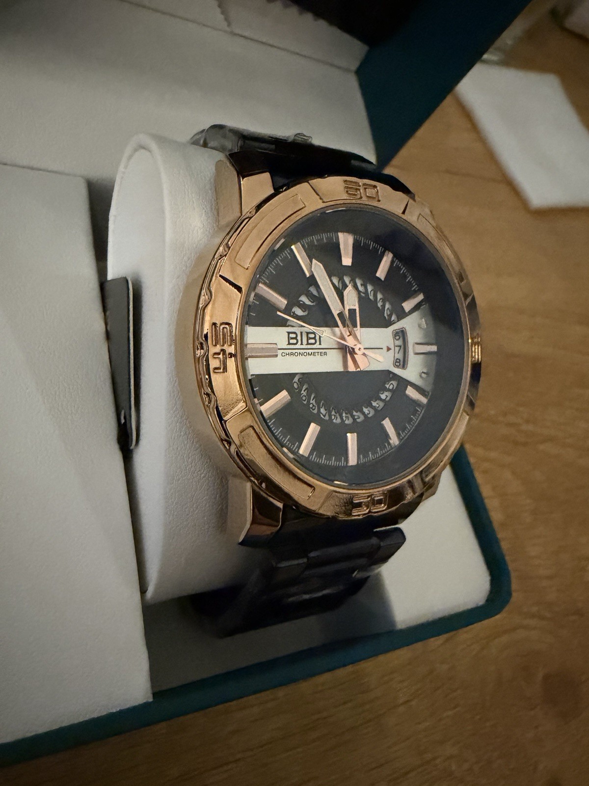 BIBI Chronometer Quartz Date Black Dial Rose Gold Case Black Metal Bracelet Box
