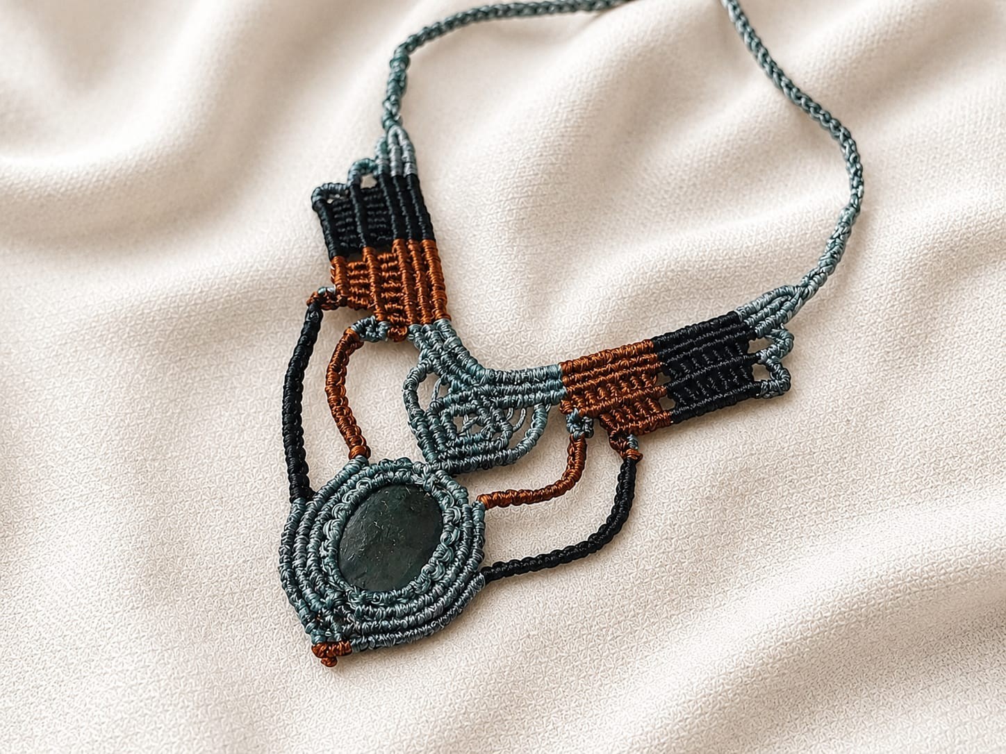 Macrame Necklace Pendant Jewelry Labradorite Cabochon Stone Handmade Bohemian n3