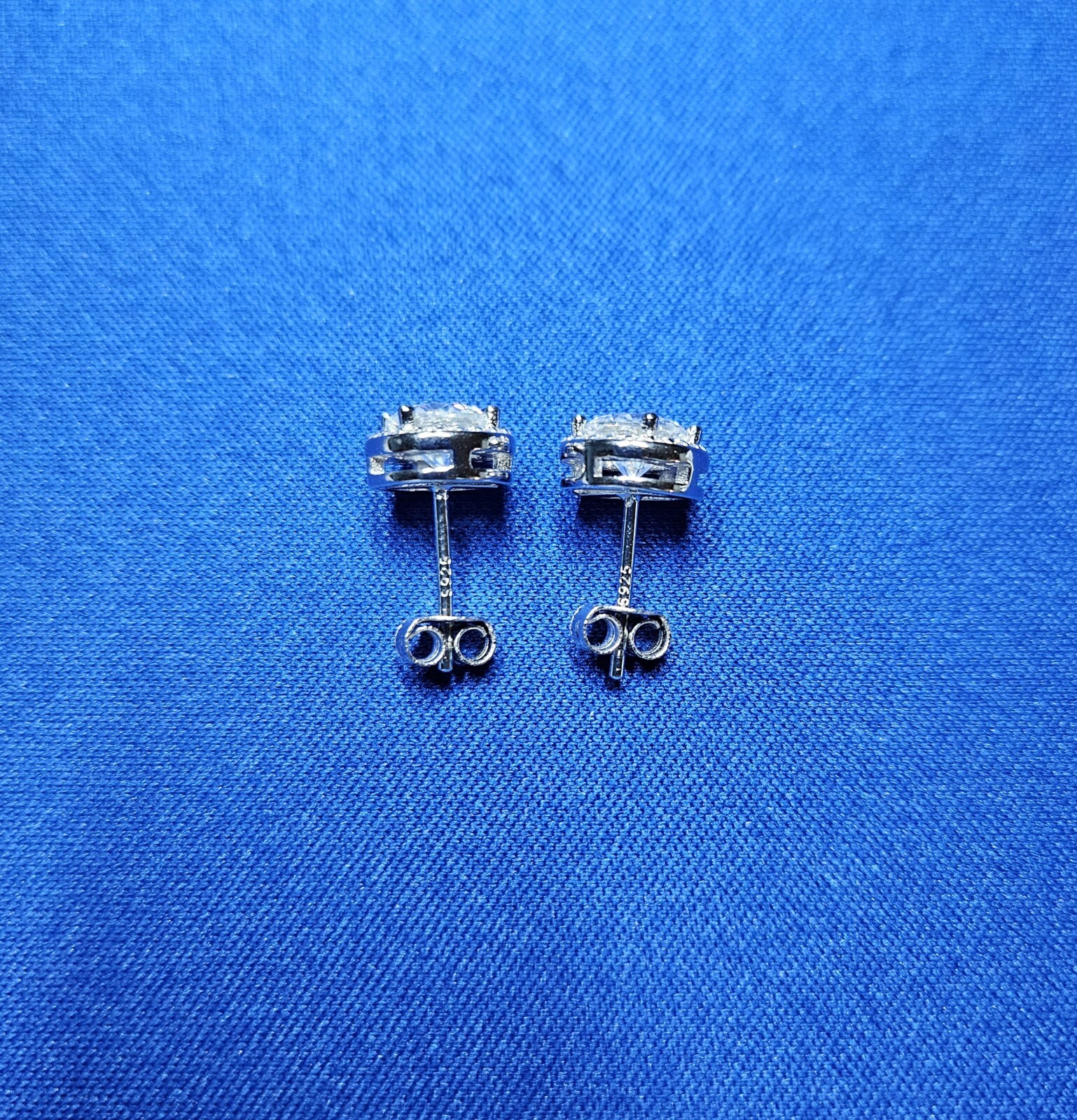 Mens Ladies Halo Moissanite Stud Earrings 1ct 2ct VVS D GRA Certified Pair