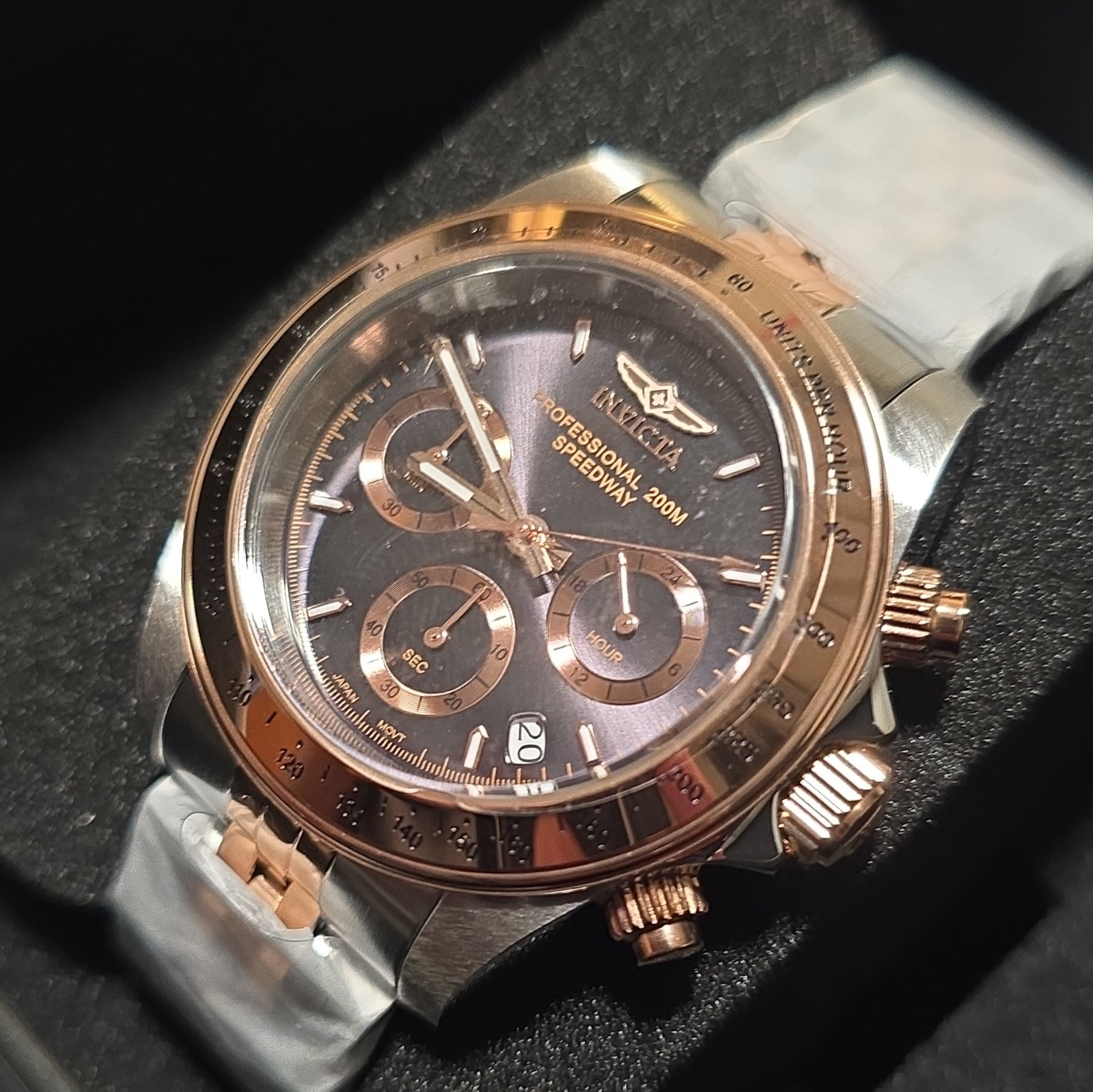 Invicta Speedway Quartz Chronograph 200m Two-Tone Black Dial Tachymeter w/ Box