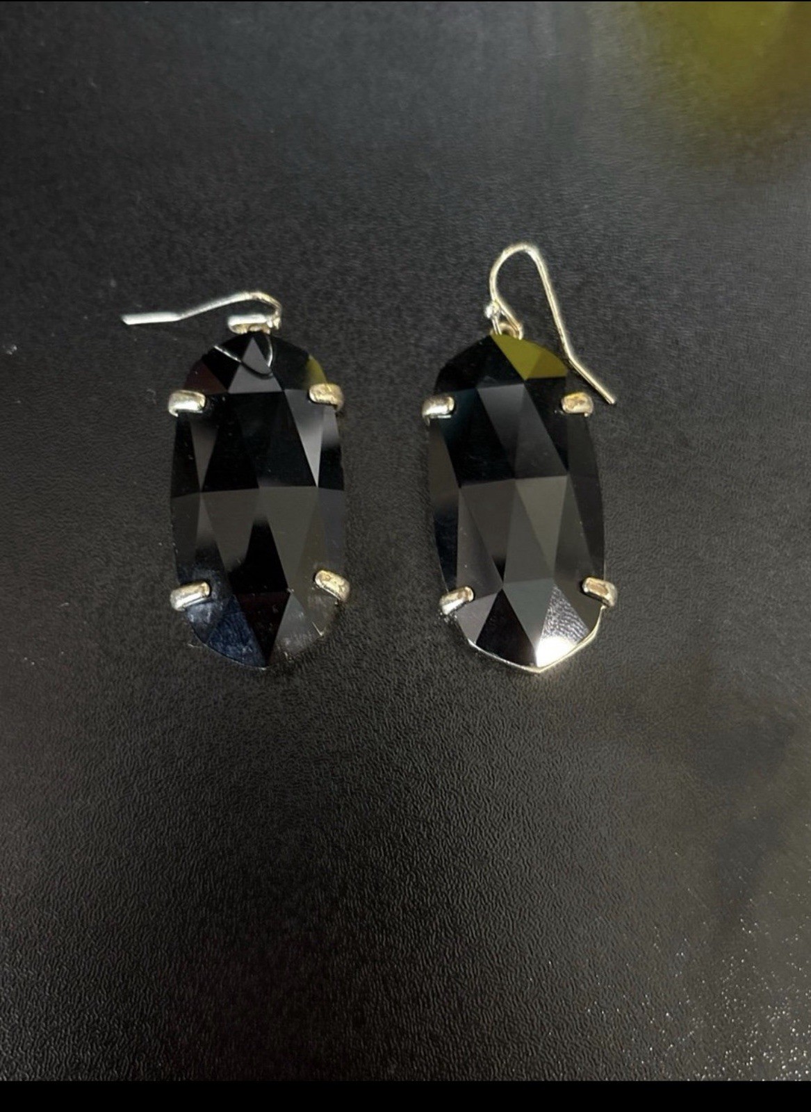 Kendra Scott Elle Gold Drop Earrings in Black Opaque Glass BOX AND DUSTBAG