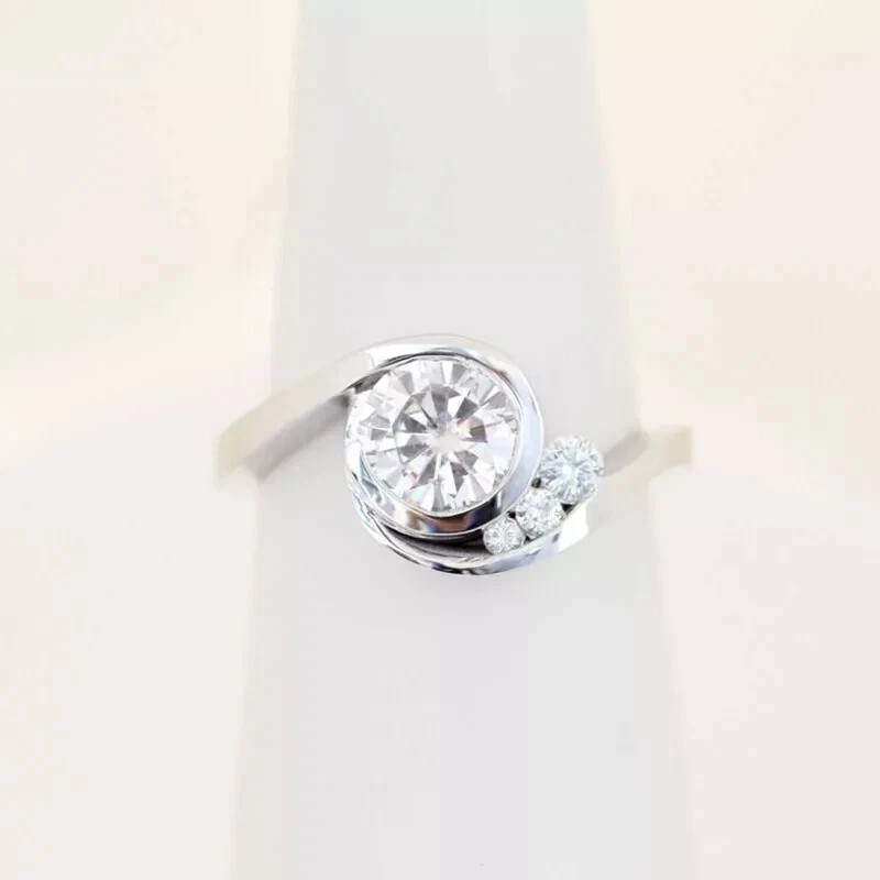 2Ct Round Cut Lab-Created Diamond Women’s Engagement Ring 14K White Gold Plated