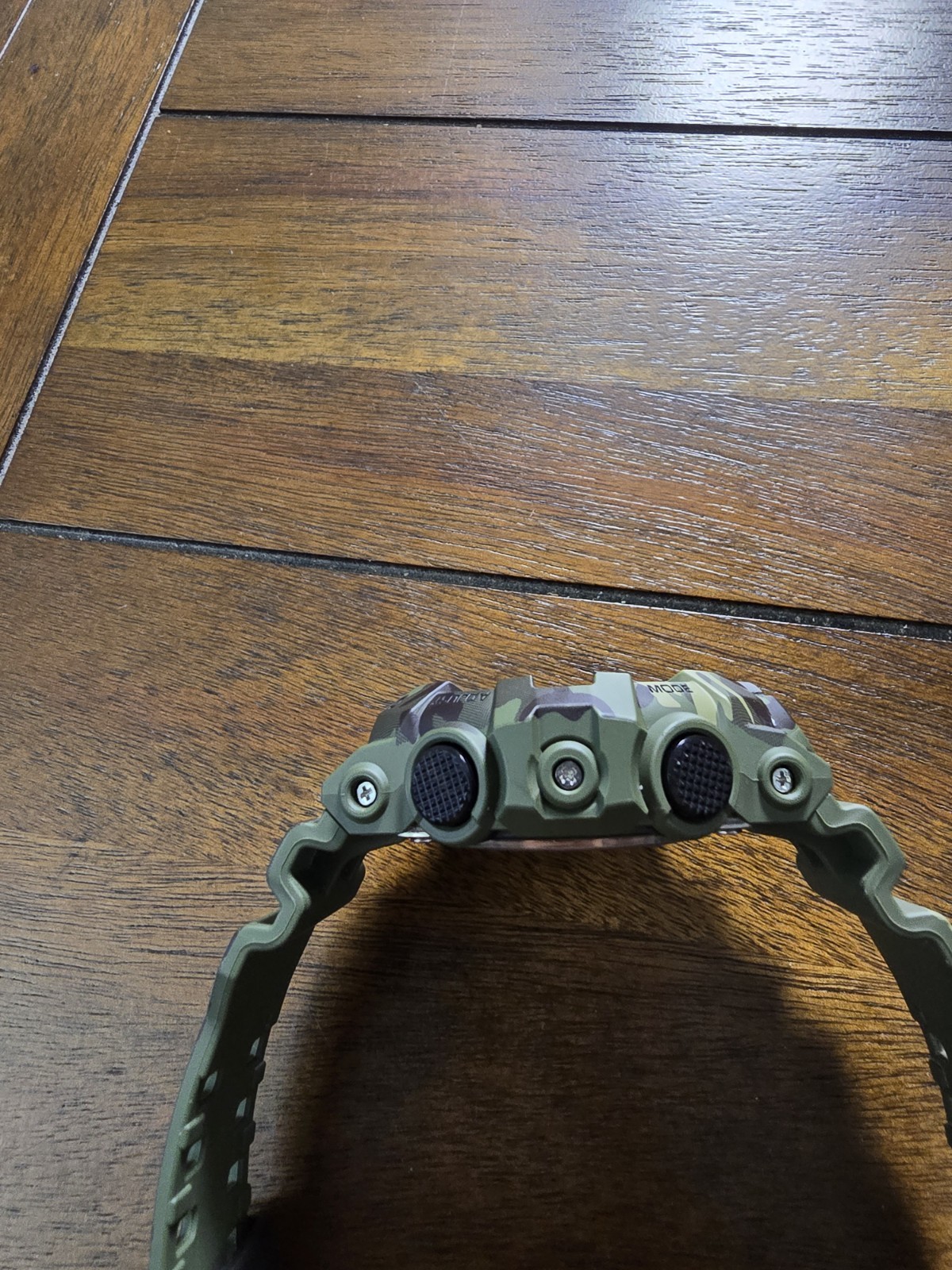 Casio G-Shock GA-700CM-3A Camo Green Ana-Digi 200M Men’s Watch Runs Great