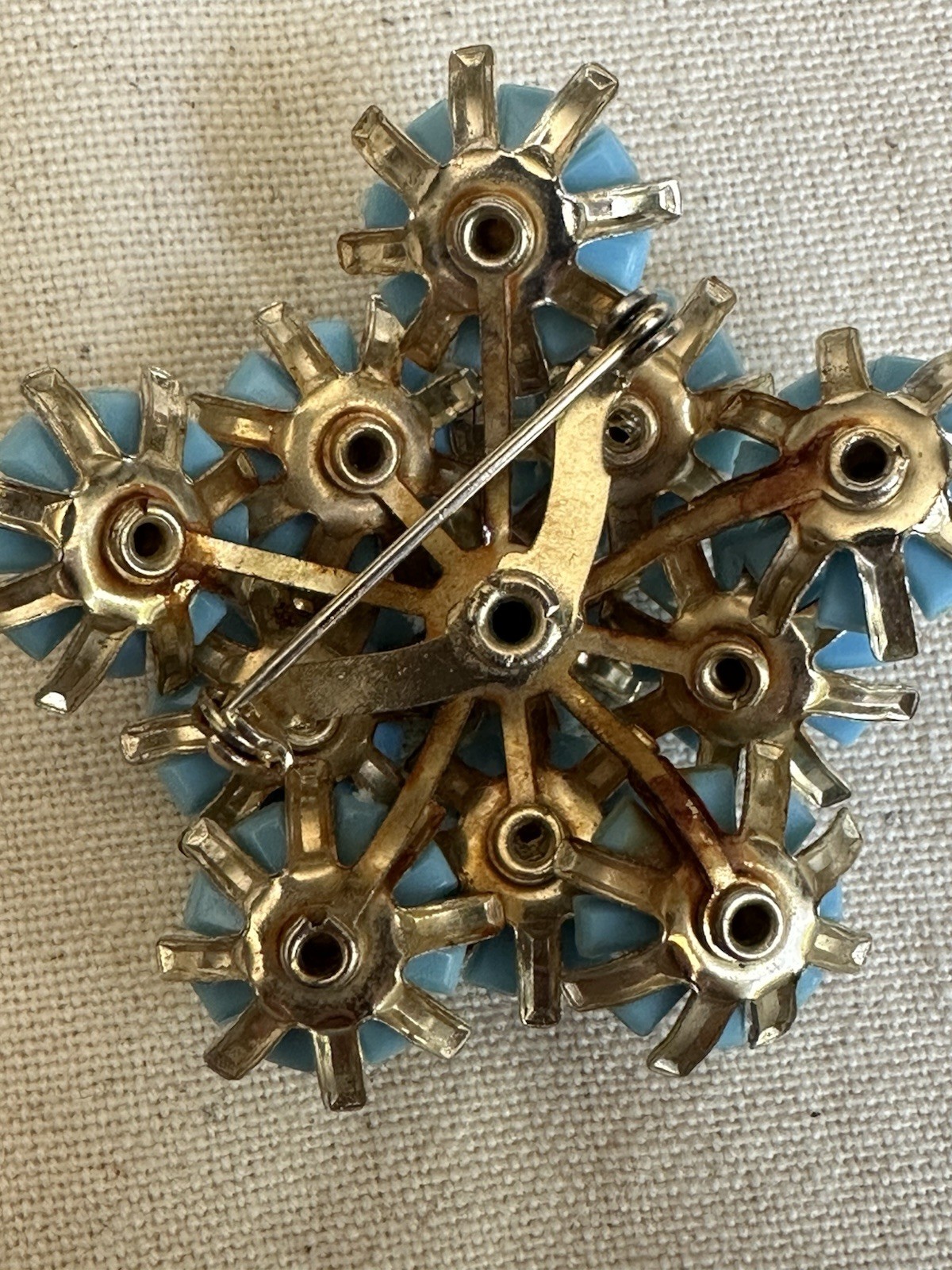 Blue Flower Cluster Rhinestone Brooch Pin Prong Set Baguette 1.5 in