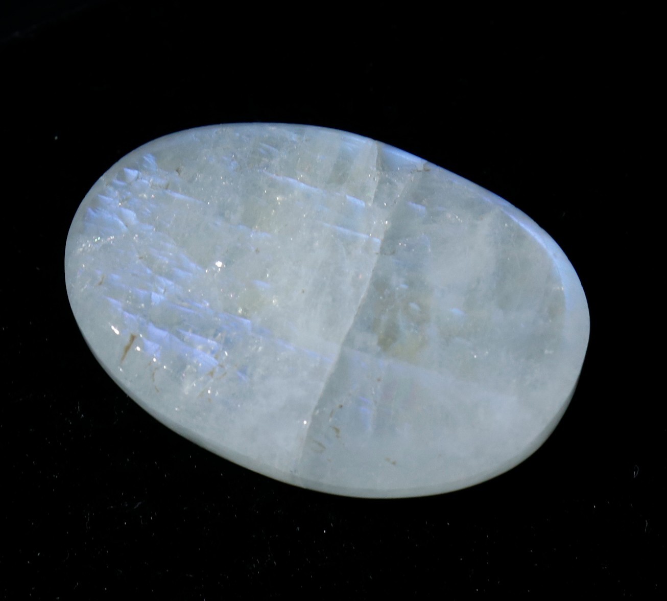 100% Certified Natural Rainbow Moonstone Oval Cabochon Gemstone 26.55 Ct