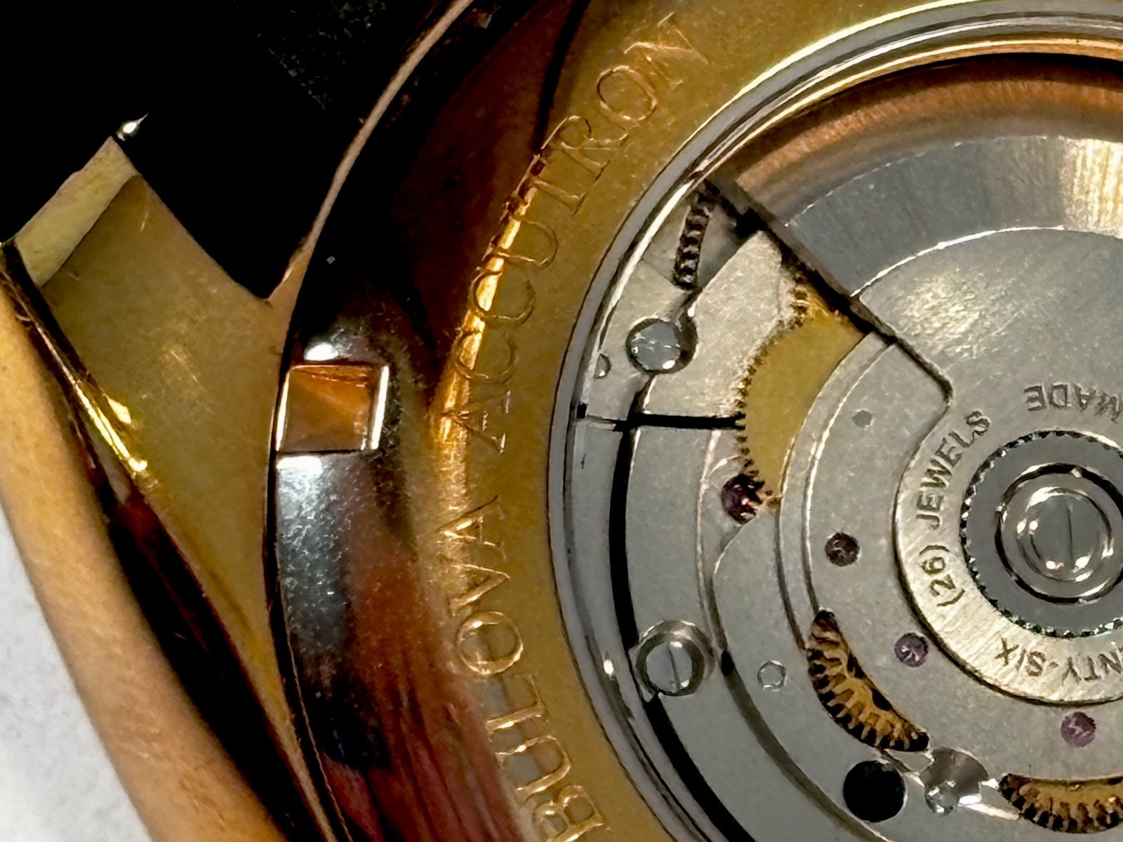 Bulova Accutron Curacao 64B108 Swiss SW200 Automatic 300M Dive Watch Full Kit