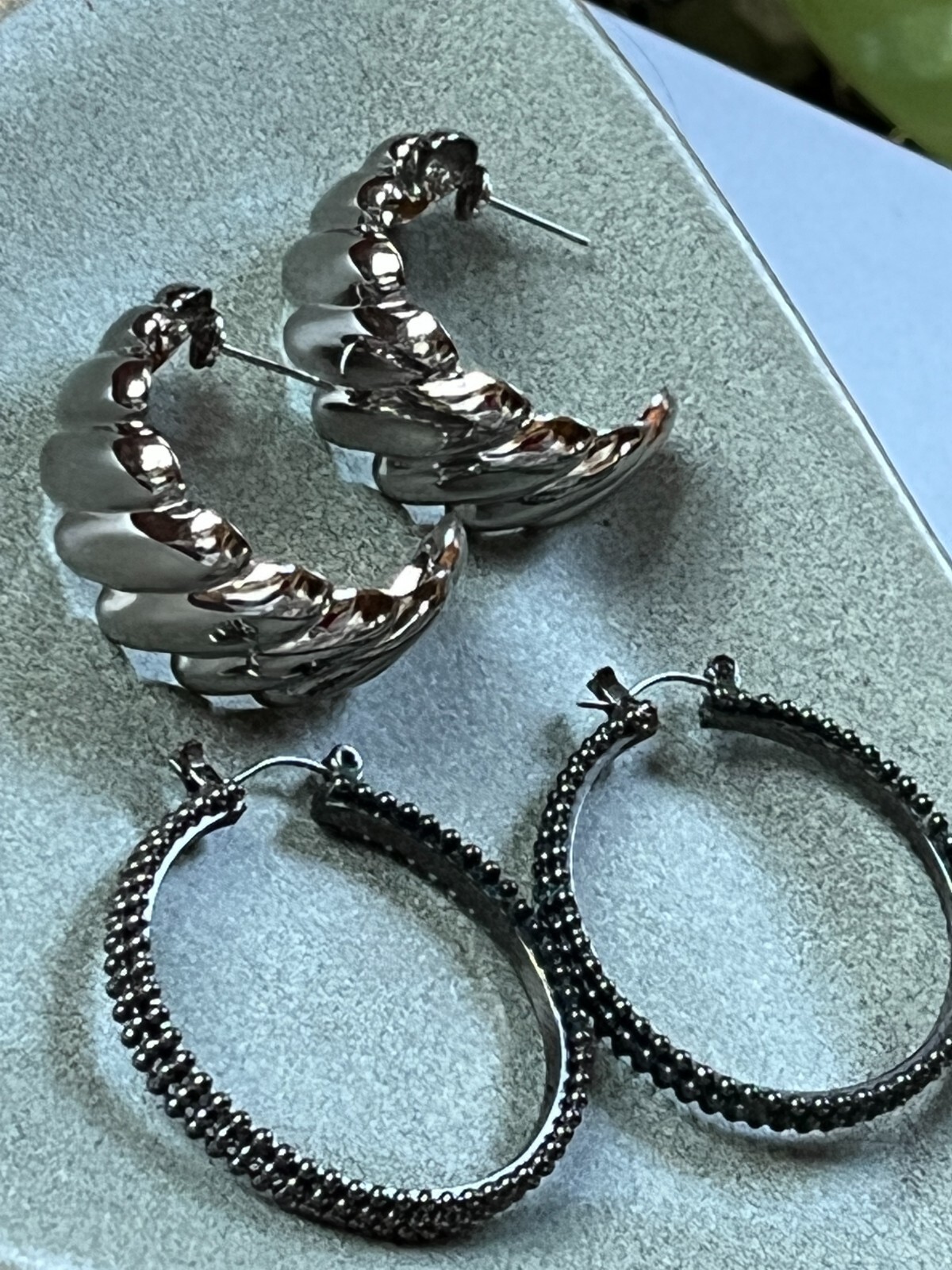 Lot of Large Oxidized Silvertone Tiny Bead & Ridged Tapered Silvertone HOOP Earr