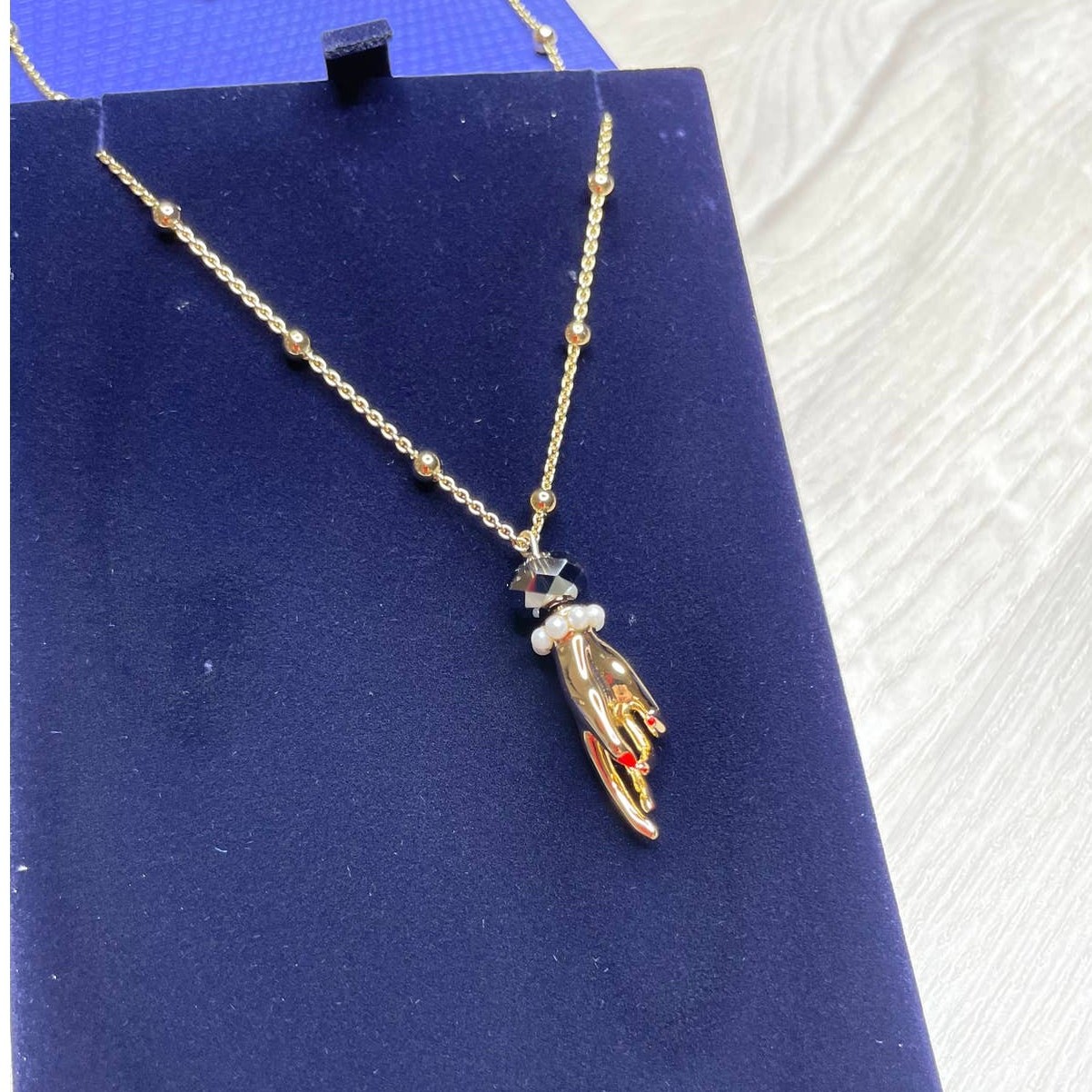 SWAROVSKI TAROT MAGIC HAND PENDANT MULTI-COLORED GOLD TONE NECKLACE
