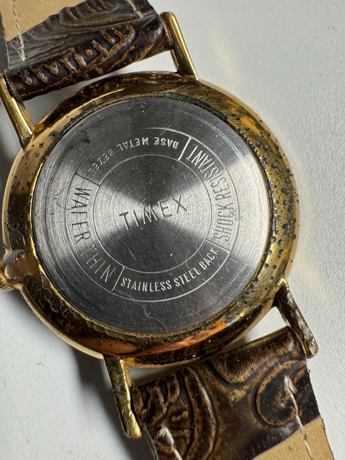 Timex Vintage 1968 Super Thin/Wafer Thin Wind Up Watch 33MM Runs Good