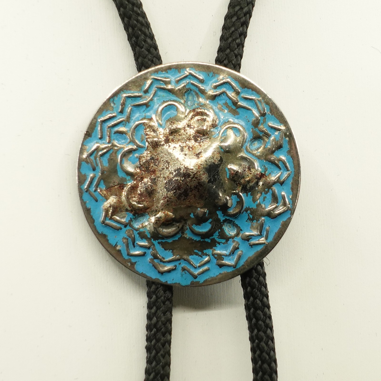 Bolo Tie | 70s Pewter and Turquoise Enamel Detailed Lion Head on Round Medallion