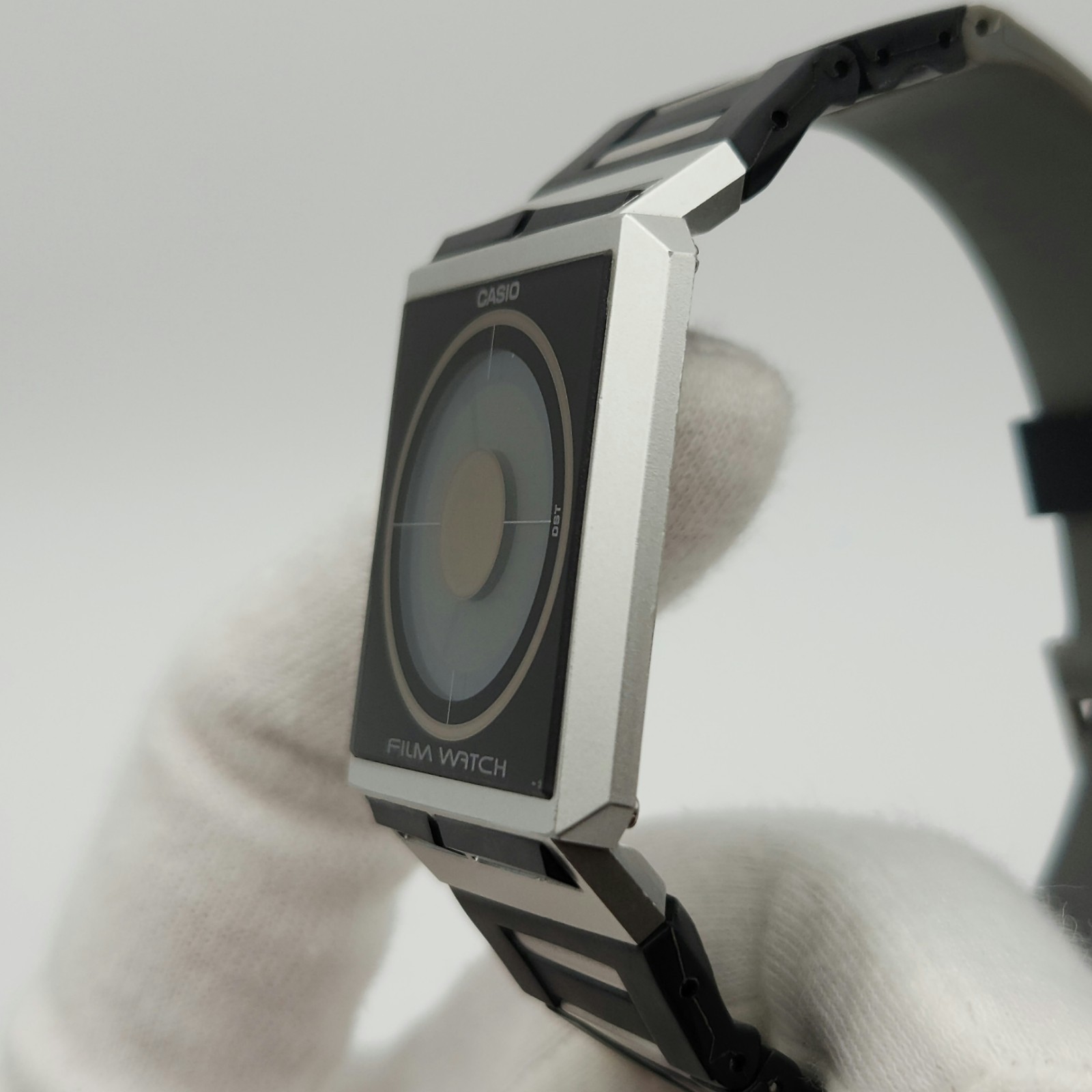 Casio FS-02 Men’s Vintage Digital Quartz Film Watch – Read Description