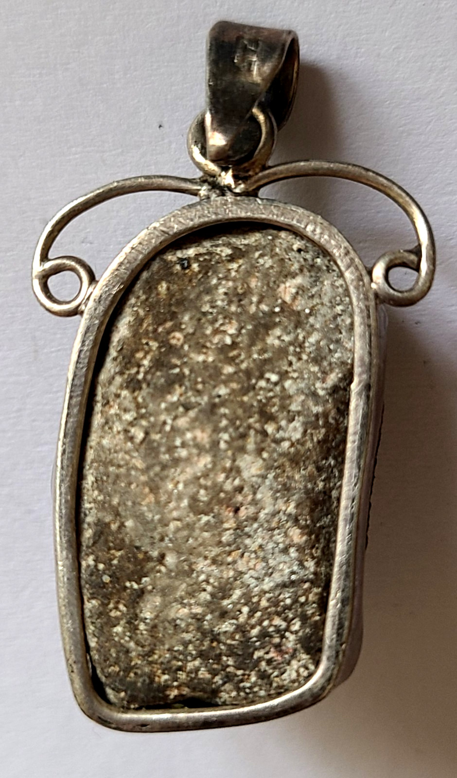 VINTAGE STUNNING STERLING SILVER RAINBOW DRUSY QUARTZ GEMSTONE PENDANT SIGN. 925