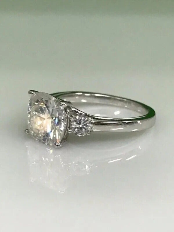 White Diamond 2.80 Ct Cushion Cut Lab-Created Wedding Ring 925 Sterling Silver
