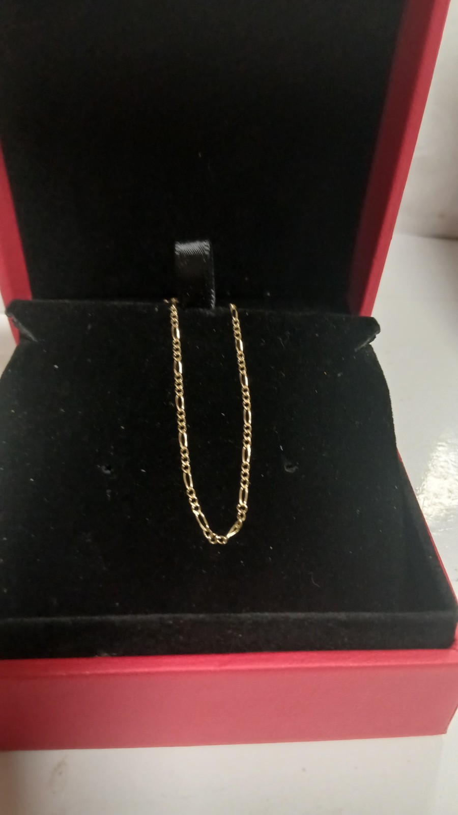 9ct Yellow Gold Bracelet.