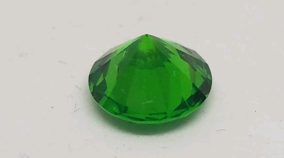 Tsavorite Green YAG 8 mm Round Brilliant Minimum 2.50 Carat Flawless Gem