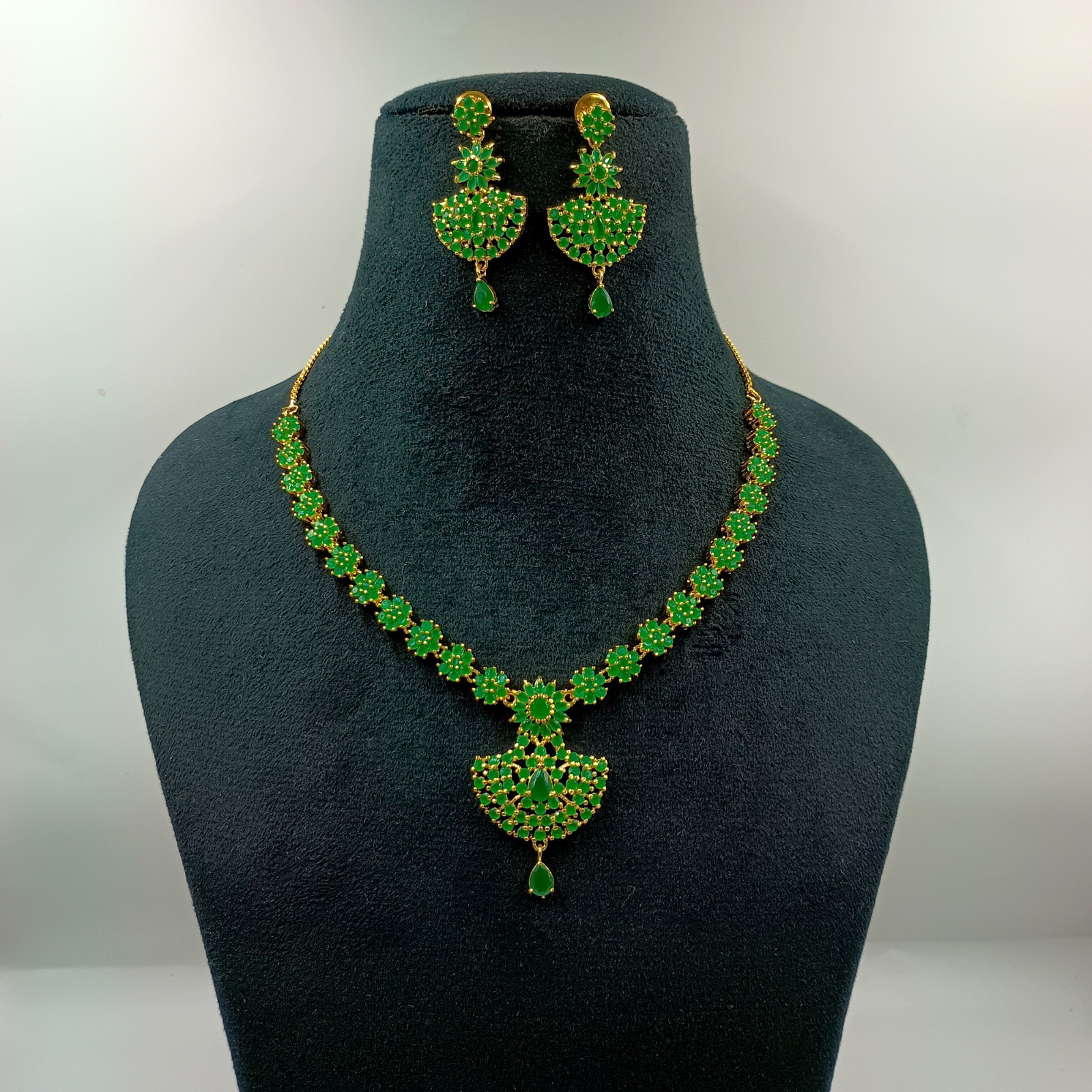 Traditional South Indian 22k Gold Plated Emerald Stone Necklace Set