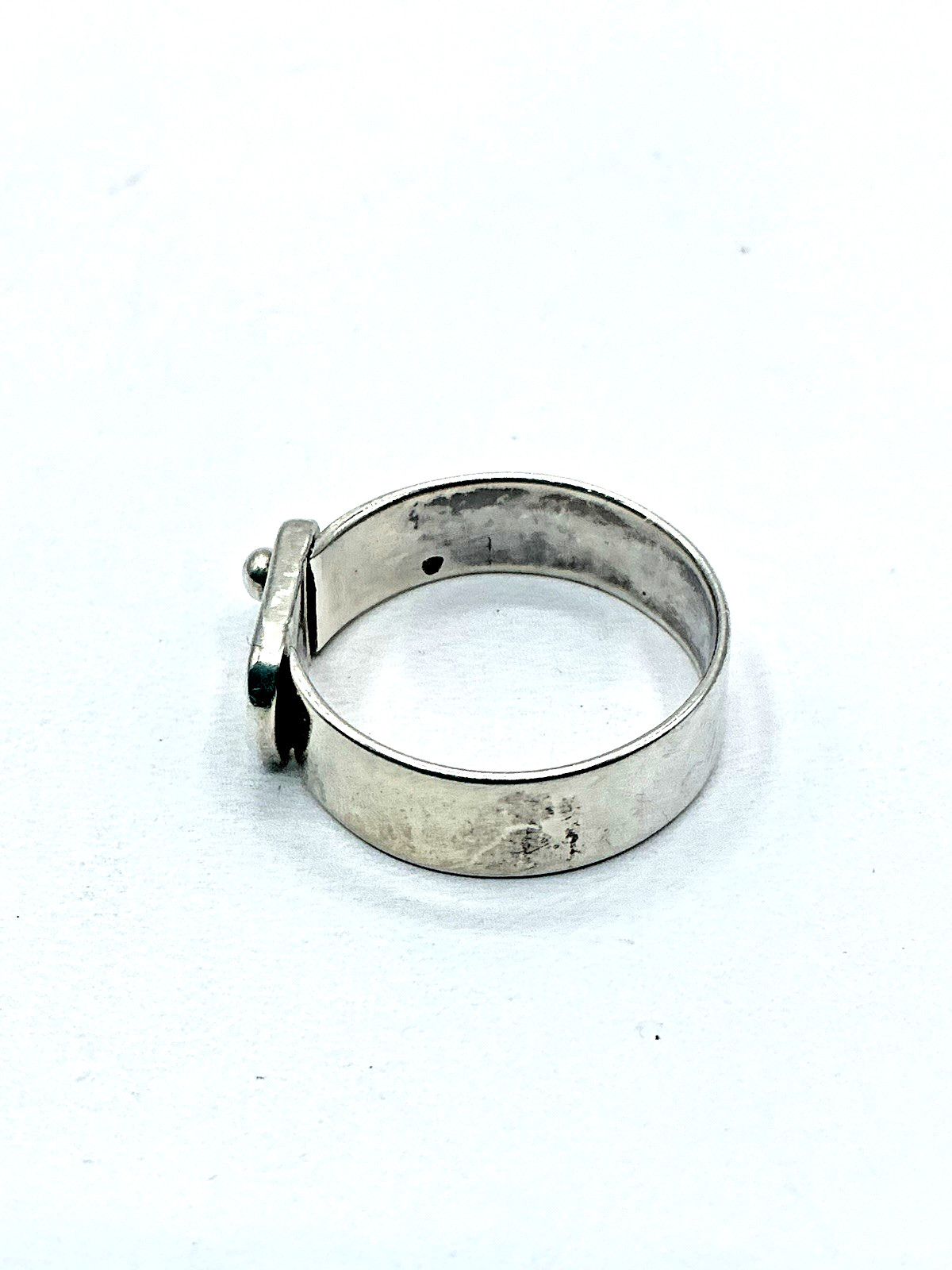 Sterling Silver 925 Wide Band Ring w/ Initial “H” Size 11 1/2 Tested 6.4 grams