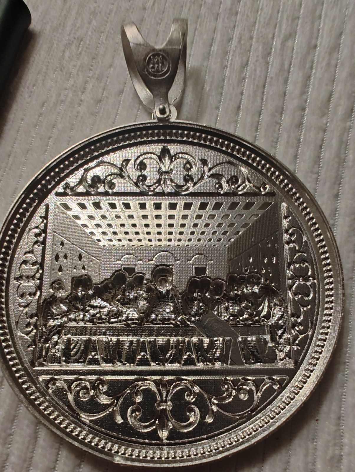 med .925 Round Religious Medal Pendant Medallion Last Supper Design 4″