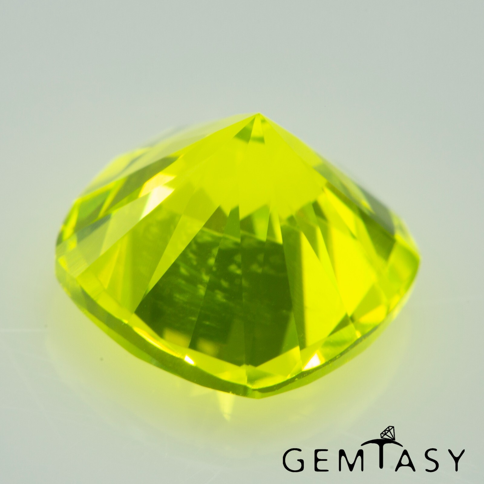 Cut stone – YAG Neon Czochralski (Pulled) lab grown, facet Cushion 8x8mm 3.35ct