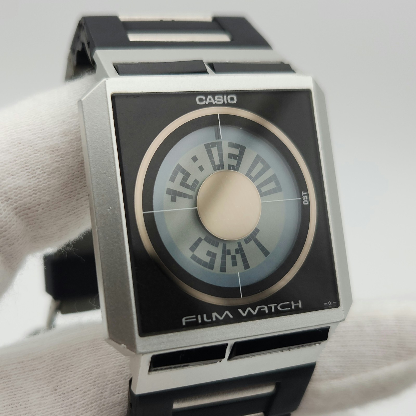 Casio FS-02 Men’s Vintage Digital Quartz Film Watch – Read Description