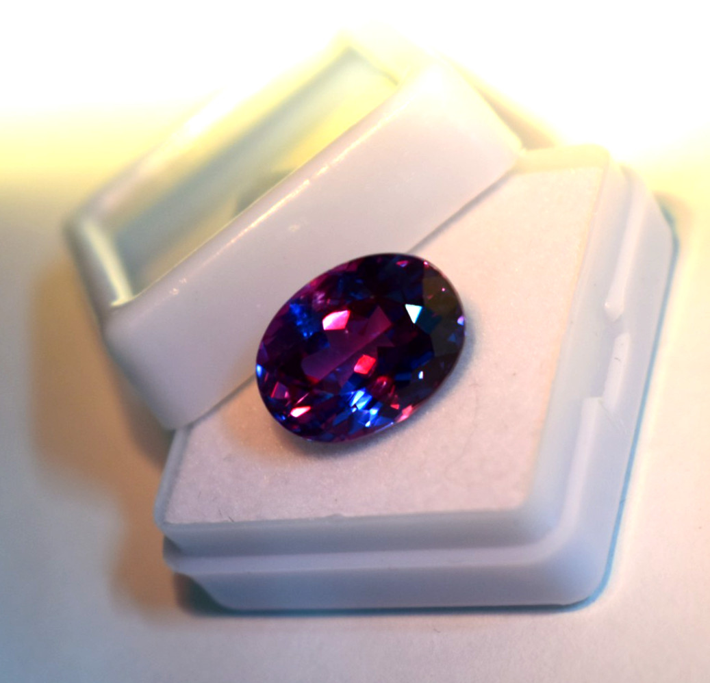 Russian Alexandrite Color Change Oval Cut 9.65 Ct A+ CERTIFIED Natural Gemstone