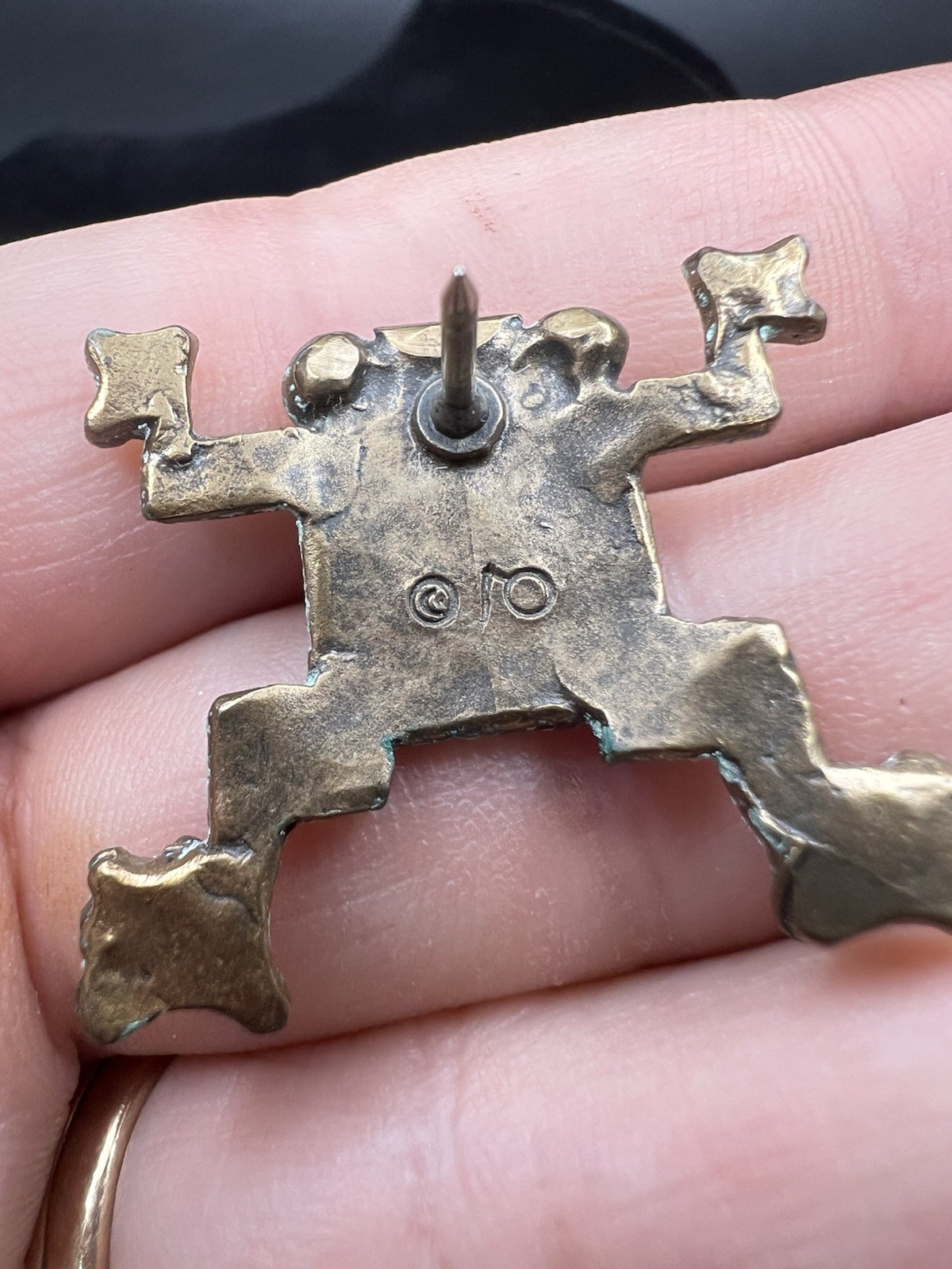 Wearable Sculpture, Metal Artisan made frog Lily 1.25“ X 1.25“ brooch tree, frog