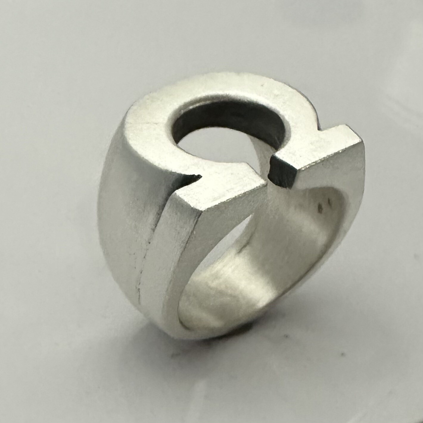 MJG STERLING SILVER OMEGA RING. 29 GRAMS. BIKER. GUITAR PLAYER. WARHAMMER