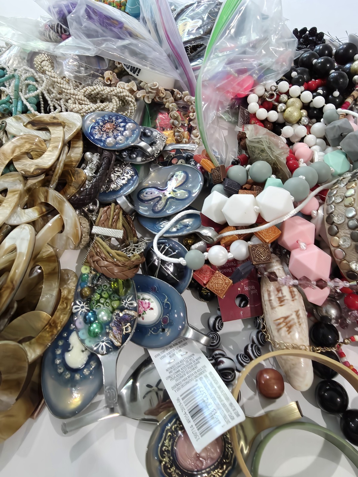 Lot 5.5 lbs of Jewelry FUN for Wear, Repair or Arts Crafts bead necklaces etc