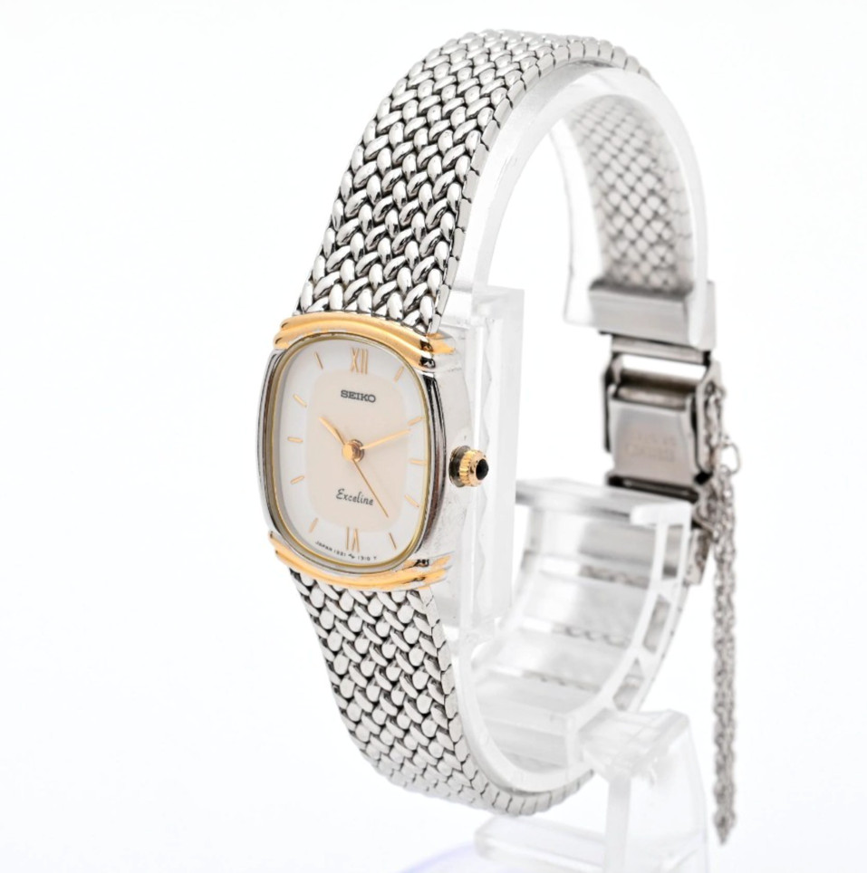Vintage [N MINT] SEIKO Exeline 1221-5890 Gold Oval 18mm Qz Ladies Watch JAPAN