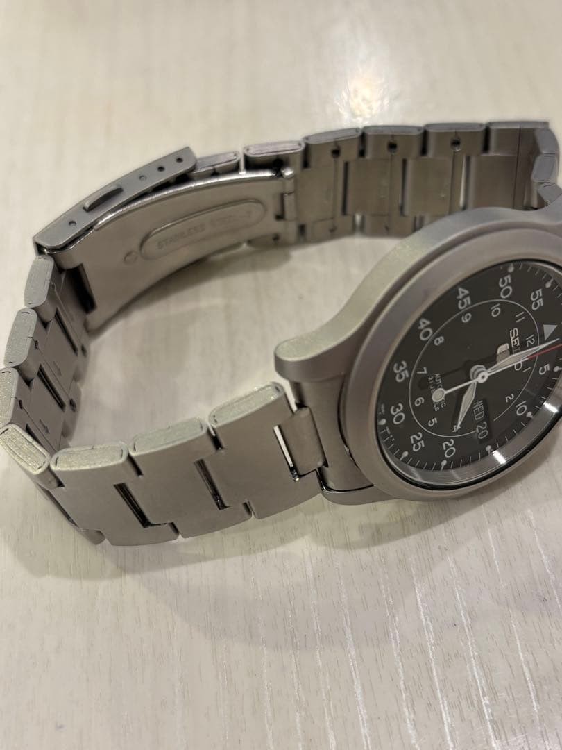 Seiko SNK809 Watch Tested & Works 8877