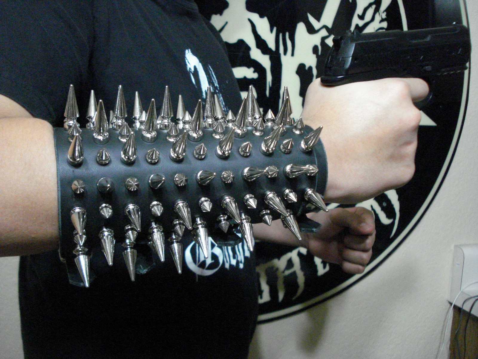 LEATHER SPIKED BRACER SILVER CHROME SPIKES BLACK METAL (MDLUG0250) AGATHODAIMON