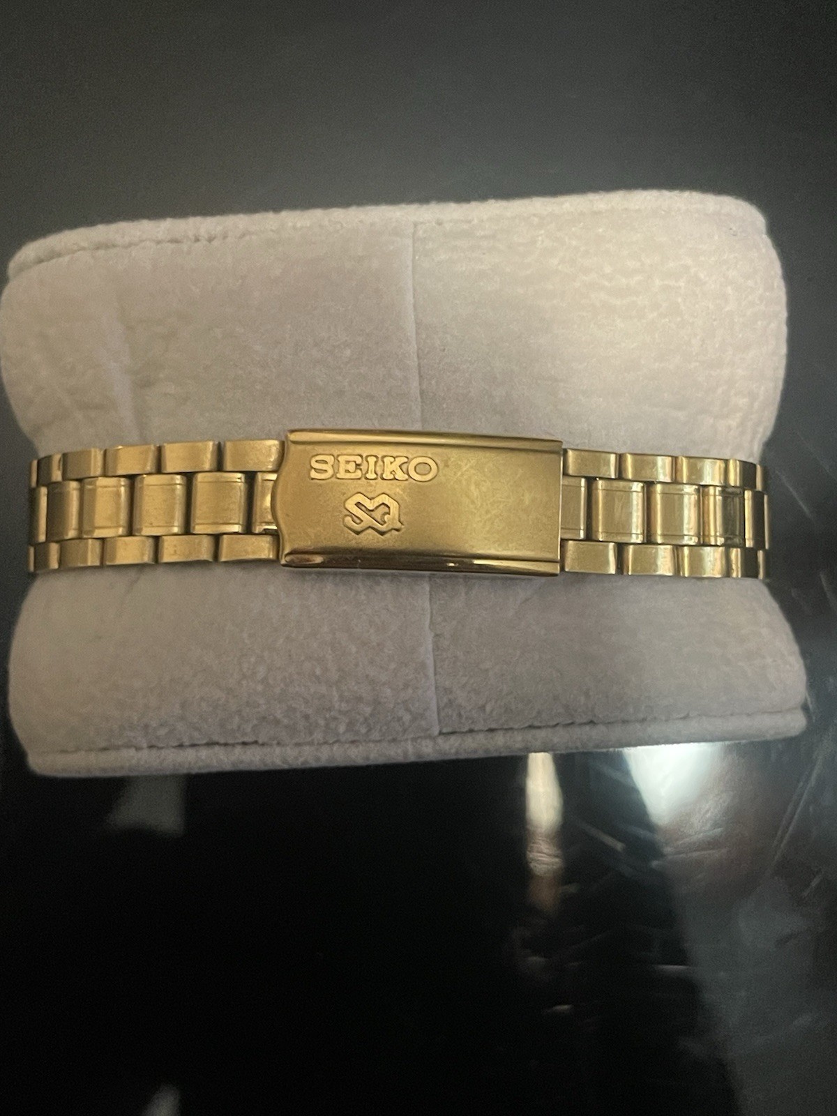 Seiko Quartz Disney Mickey Mouse Day/Date sunburst Gold Tone Wristwatch Lot