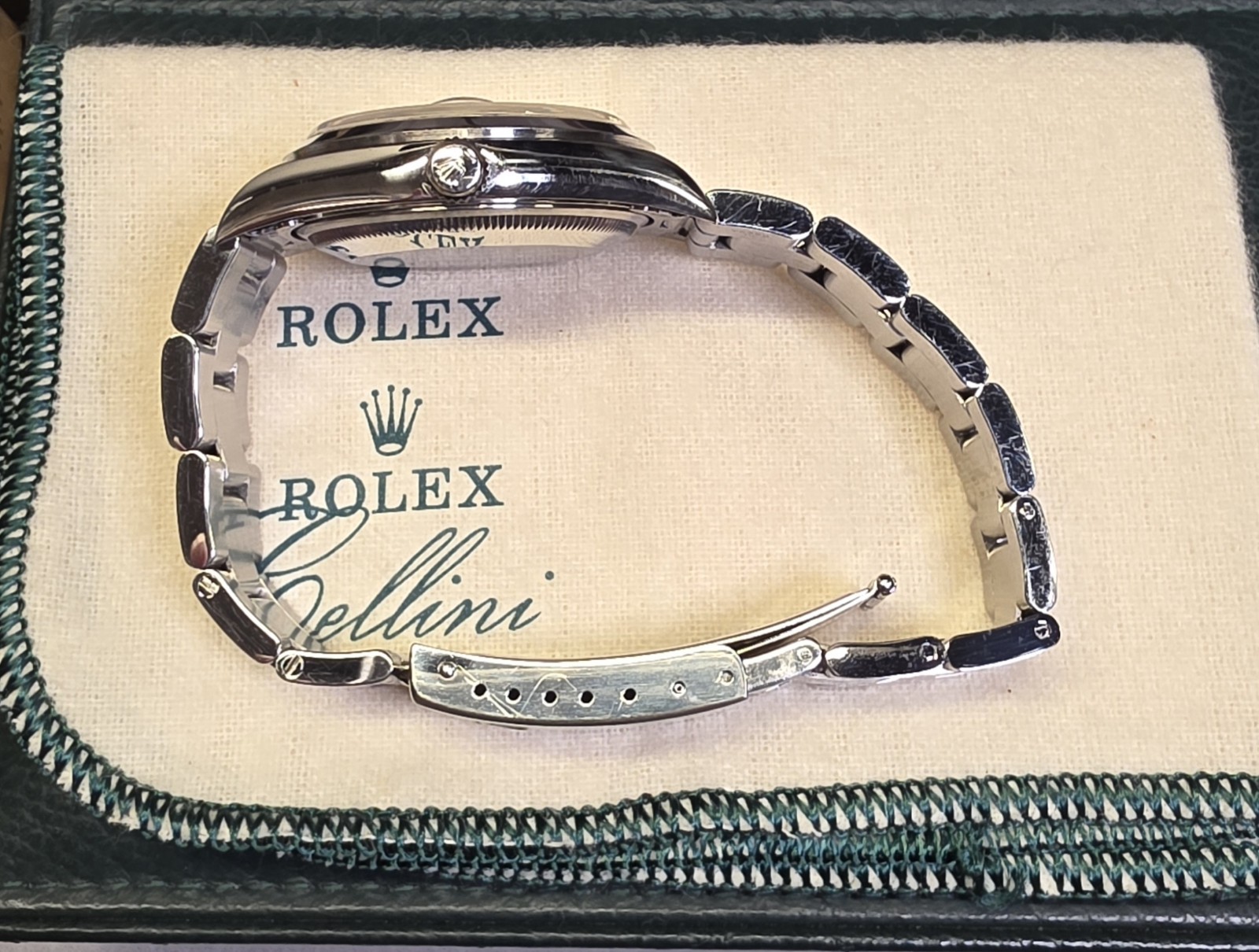 Rolex 15200 Oyster Perpetual Date Men’s Watch