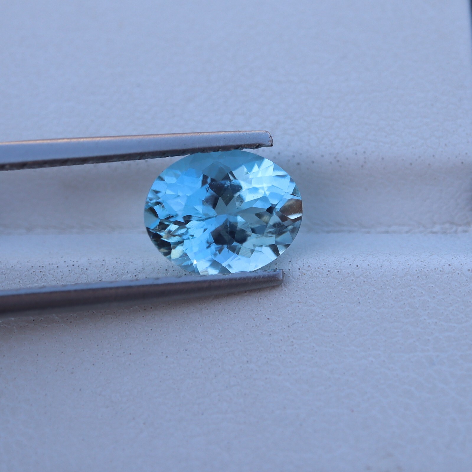 2.23 Cts 9.5×7.6 MM Natural AAA Blue Aquamarine Oval Cut Gemstone
