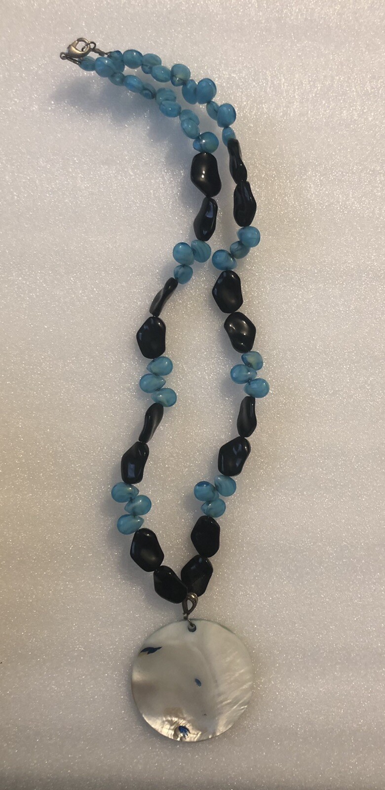 Contemporary Multicolored Beaded Pendant Necklace Fashion Jewelry GO1.51D23