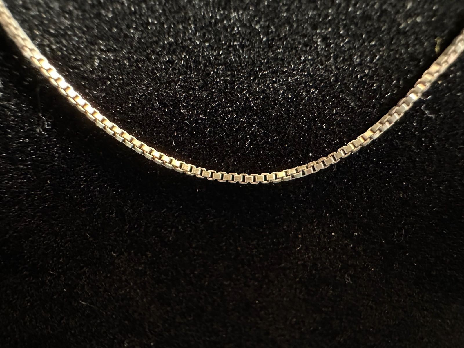 1.95g Vintage Sterling Silver 925 Box Chain Necklace Adjustable 18 in M