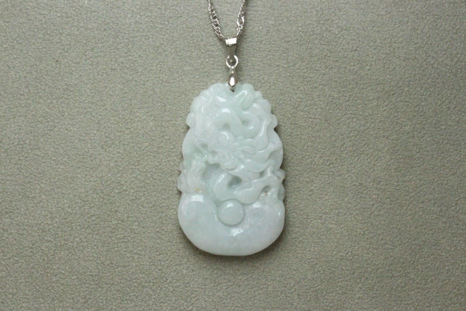 Natural White green A Jadeite jade Hand-Carved Dragon (Chinese Zodiac) Pendant